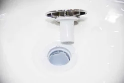 Vidalux Pure E 1000 Shower Cabin 1000 X 1000mm With Triton Electric Shower -Home Bathroom Pure White Plug